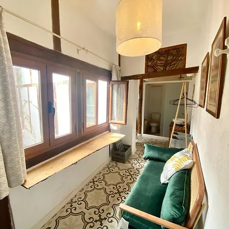 Casa Escondida - Residencia De Artistas Homestay *