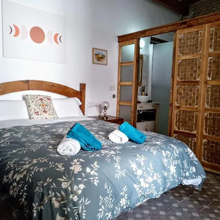 Casa Escondida - Residencia De Artistas Homestay Cordoba