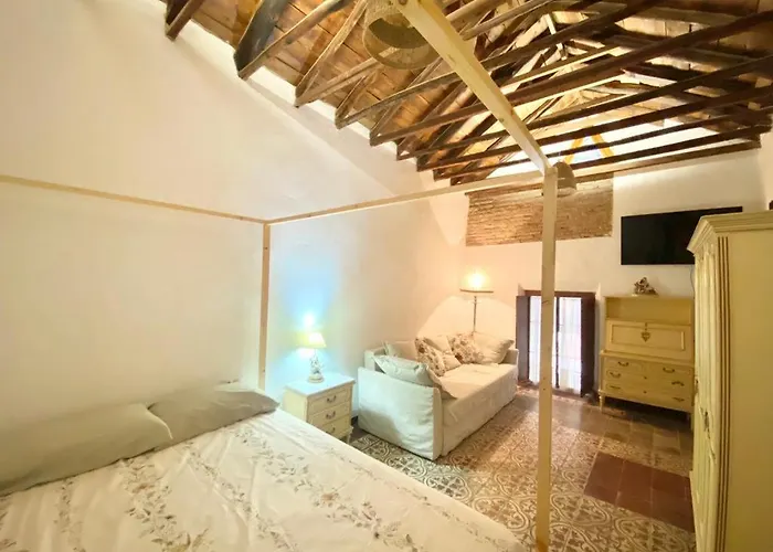 Homestay Casa Escondida - Residencia De Artistas