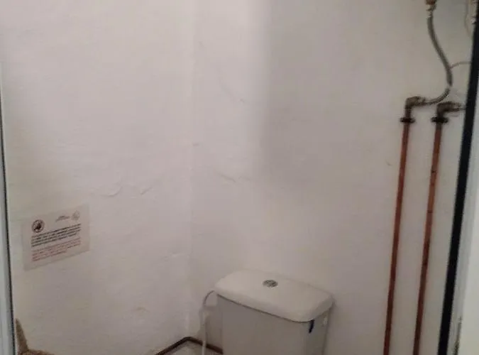 Homestay Casa Escondida - Residencia De Artistas *