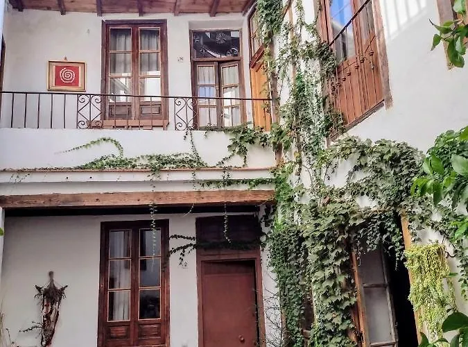 Casa Escondida - Residencia De Artistas *