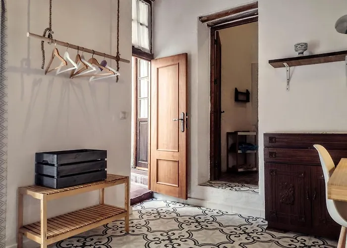 Casa Escondida - Residencia De Artistas Homestay