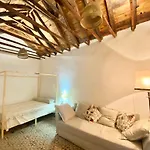 Casa Escondida - Casa De Huéspedes *
