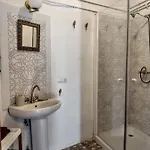 Casa Escondida - Casa De Huéspedes *
